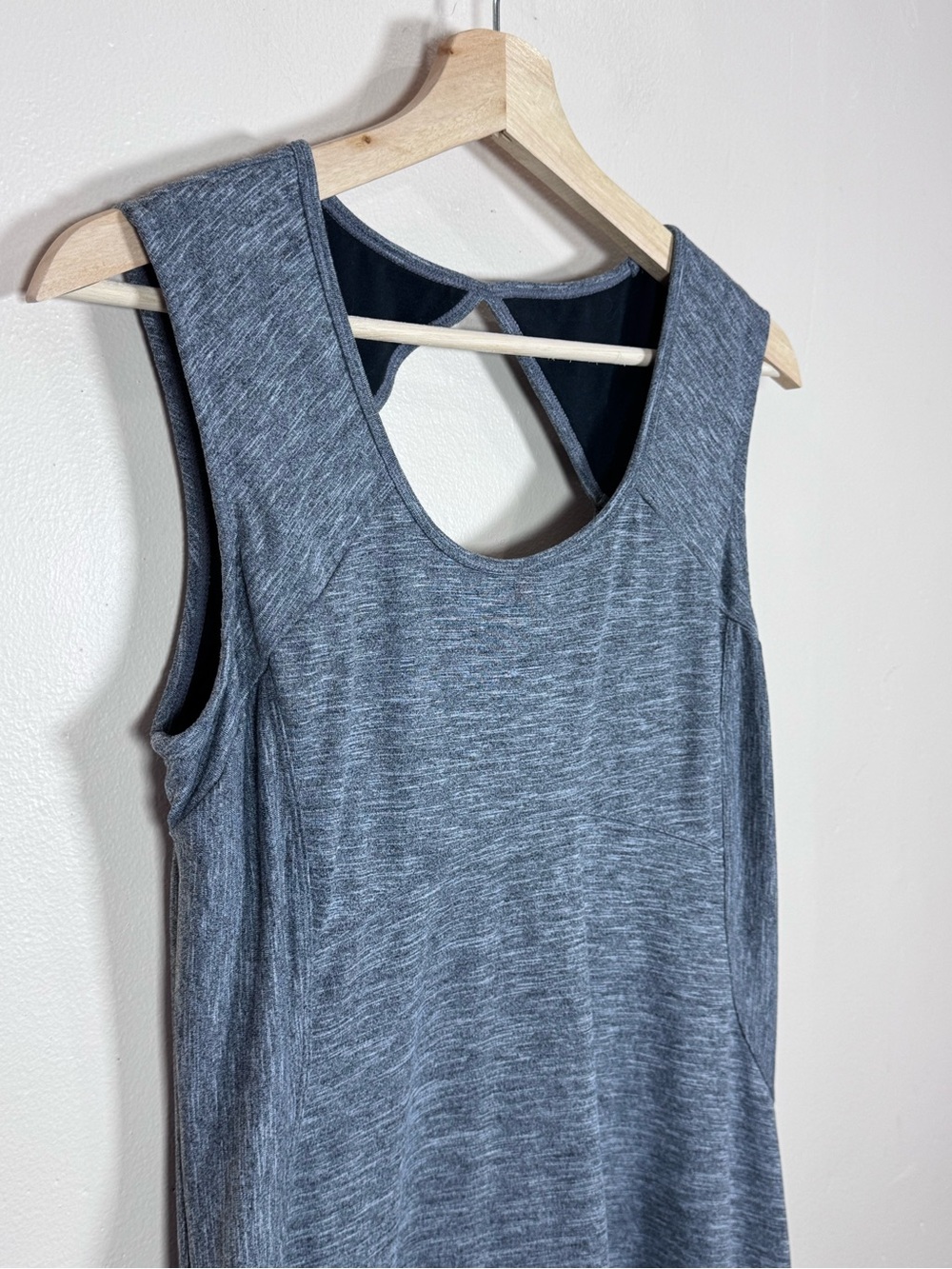 Prana Womens Athletic Dress Heathered Gray Sleeveless Built In Bra M Outdoors - Picture 2 of 8